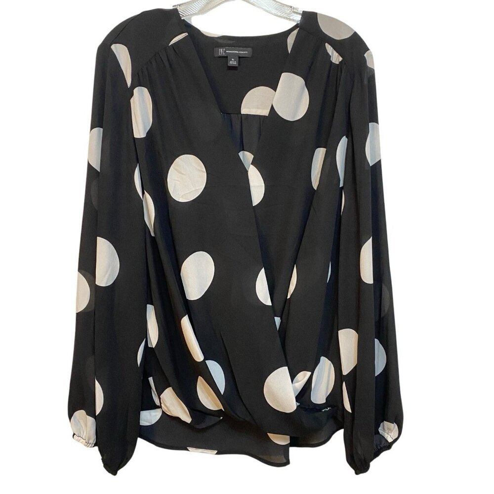 NWT INC Blouse Size XL Black & White Large Polkadot V-Neck